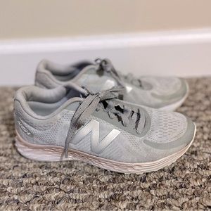 Girl’s new balance running sneakers size 2